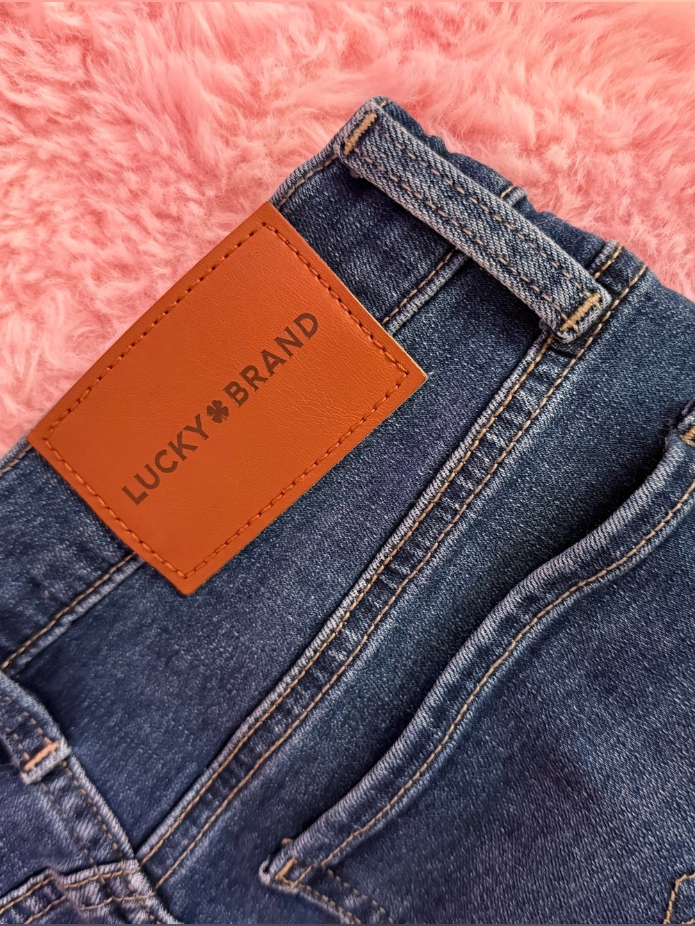 ♥ LUCKY BRAND MID/LOW RISE BOOTCUT JEANS SIZE 4 ♥